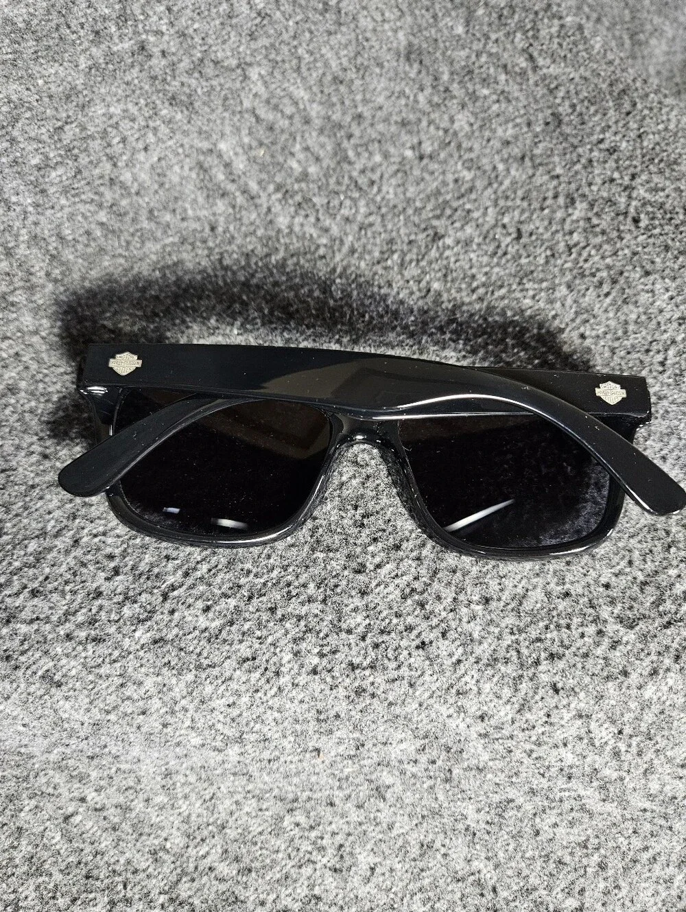 Harley-Davidson Black Sunglasses with Black Branded Pouch HD06225
